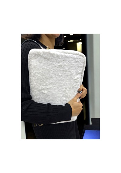 Toscase Beyaz 13-13.3-14 Inch Peluş Apple Uyumlu MacBook, Peluş Laptop Çantası Beyaz Beyaz