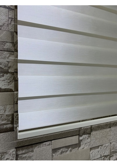 Acık Krem Zebra Stor Perde Tüm Ölçülerde Acık Krem Zebra Stor Perde Tüm Ölçülerde