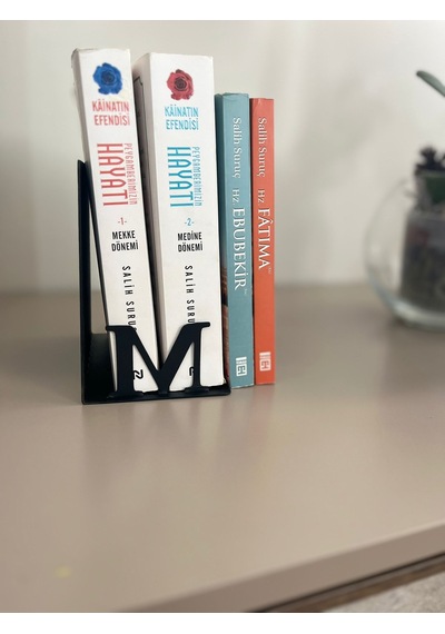 Metal Harfli Kitap Tutucu Kişiye Özel Alfabe Serisi Kitap Desteği