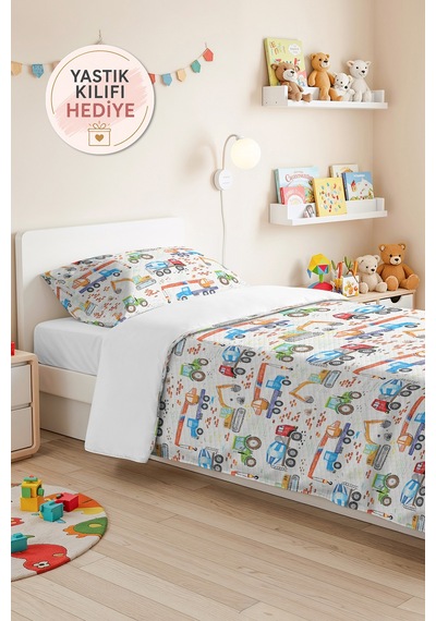 Evimde Bambaşka İş Makinesi Mavi Erkek Çocuk Pike Takımı - Renkli Araç Temalı Bebek Odası Yatak Örtüsü - 160x220  CM