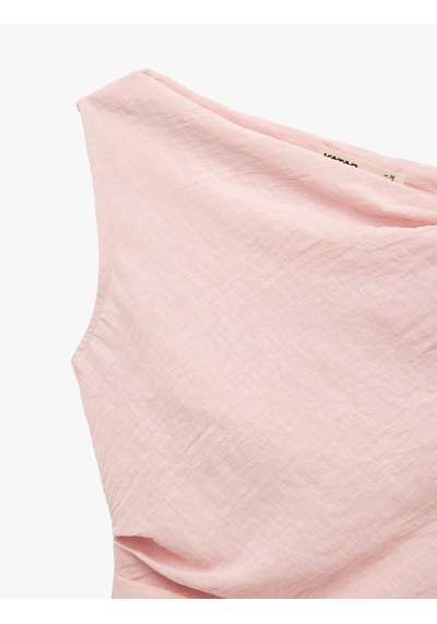 Koton Keten Görünümlü Slim Fit Kolsuz Asimetrik Kesim Kayık Yaka Bluz Pembe 6sak30086pw Gül