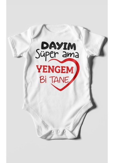 Morivokids Dayım Süper Ama Yengem Bir Tane Kısa Kollu Bebek Body %100 Pamuk Beyaz