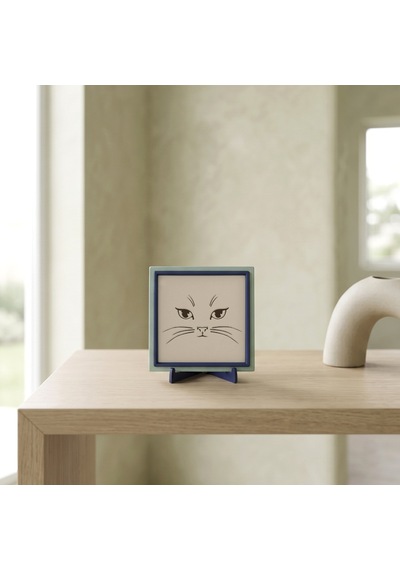 Çağdaş Tasarım Kedi Motifli Dekoratif Parça, Tüm Ortamlar İçin Anlam Dolu Özel Hediye 10x10 Cm