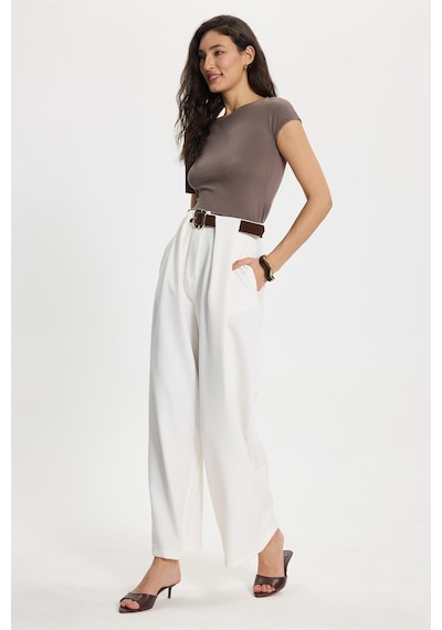 Tudors Kadın Slim Fit Dar Kesim Kısa Kollu Kayık Yaka Kahverengi Bluz-50542