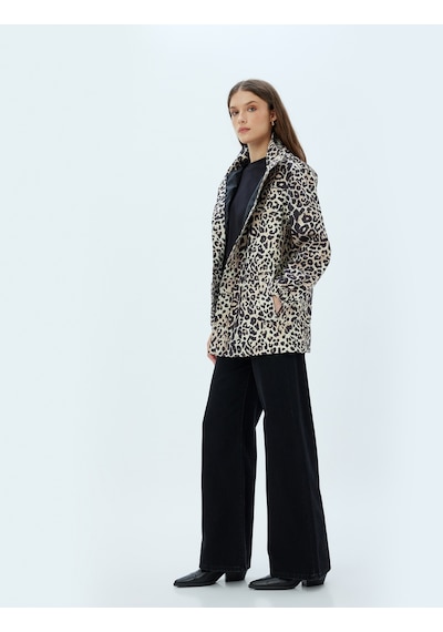 Koton Leopar Desenli Yağmurluk Kapüşonlu Cepli Çıt Çıt Düğmeli Bej Desenli 5wak00283ew Ekru Koton Leopar Desenli Yağmurluk Kapüşonlu Cepli Çıt Çıt Düğmeli Bej Desenli 5wak00283ew Ekru