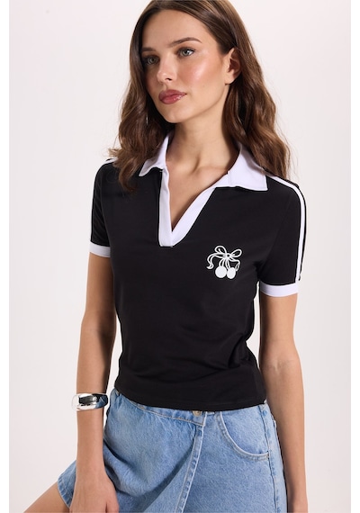 Tudors Kadın Slim Fit Dar Kesim Kısa Kollu Baskılı Omzu Şeritli V Yaka Siyah Tişört Body-52068