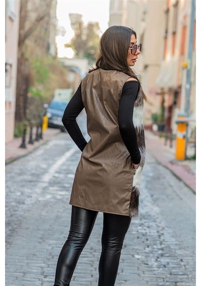 Veraura Lifestyle Kahverengi Beyaz Çizgili Arkası Bej Deri Detaylı Cepli Uzun Suni Kürk Yelek