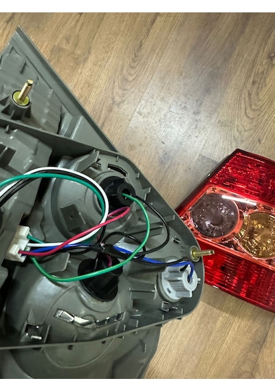 Toyota Corolla Sedan Arka Stop Lambası Sağ Sol 2005-2006