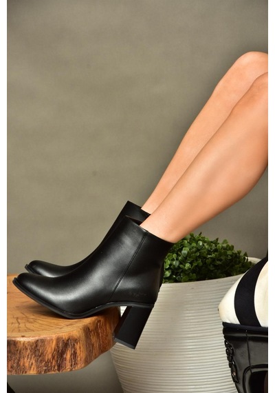 Fox Shoes R518101309 Siyah Kalın Topuklu Kadın Bot Siyah
