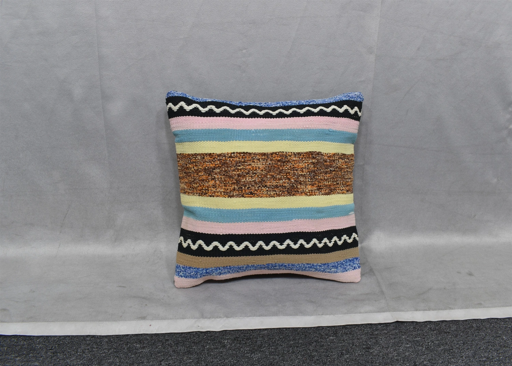 Zehra Abla Halı Yeni El Dokuma Dekoratif Kilim Kırlent Yastık Kılıfı 6508 Çok Renkli