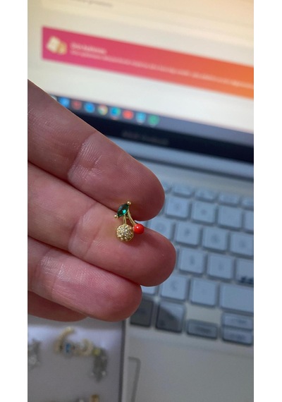 Taşlı Kiraz Tasarım Tragus Helix Pearsing Kıkırdak Küpe Altın