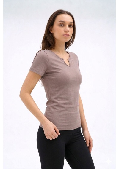 Normal People Irıs - Likralı Organik Pamuk Kumaştan Slimfit Kadın T-shirt Kahve