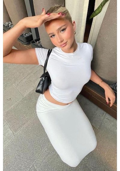 Madmext Beyaz Bisiklet Yaka Basic Kadın Tişört Mg1725-beyaz Beyaz