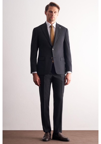İmza Lacivert Kırlangıç Yaka Çizgili Desen Slim Fit 6 Drop Takım Elbise 1001255166 Lacivert İmza Lacivert Kırlangıç Yaka Çizgili Desen Slim Fit 6 Drop Takım Elbise 1001255166 Lacivert