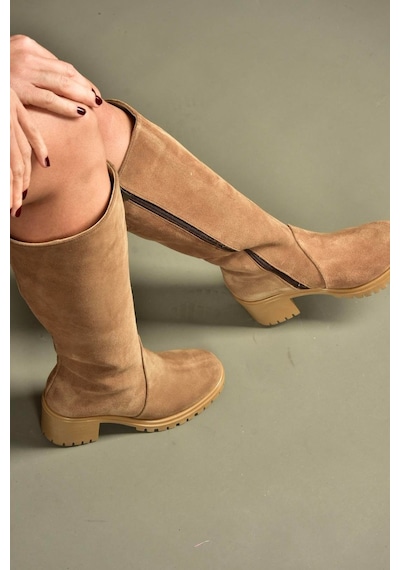 Fox Shoes R654047702 Taba/kahverengi Hakiki Deri Süet Kalın Topuklu Kadın Çizme Kahverengi - Taba Fox Shoes R654047702 Taba/kahverengi Hakiki Deri Süet Kalın Topuklu Kadın Çizme Kahverengi - Taba