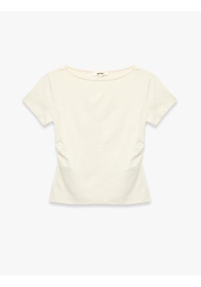 Koton Viskon Slim Fit Büzgülü Bisiklet Yaka Kısa Kollu Tişört Ekru 7wak50052ek