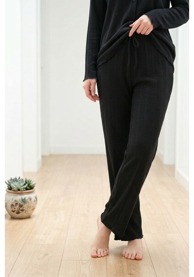 Aura Collections Kadın Ayıcık Desenli Bambu Viskon Kısa Kollu Soft Örme Pijama Takımı Siyah