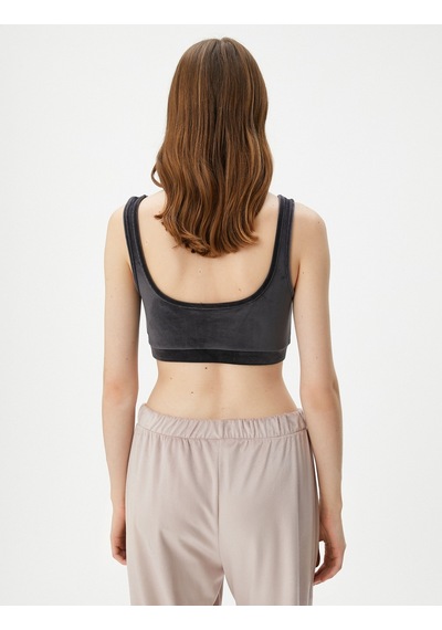 Koton Kadife Pijama Üstü Crop U Yaka Yumuşak Dokulu Antrasit 4wlk90015mk 4WLK90015MK045 Antrasit Koton Kadife Pijama Üstü Crop U Yaka Yumuşak Dokulu Antrasit 4wlk90015mk 4WLK90015MK045 Antrasit