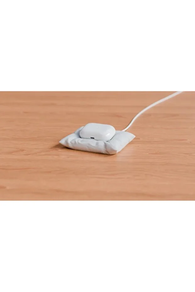 Apple Uyumlu Airpods Yastık Şarj Standı Minimal Şarj Ve Düzenleyici Standı