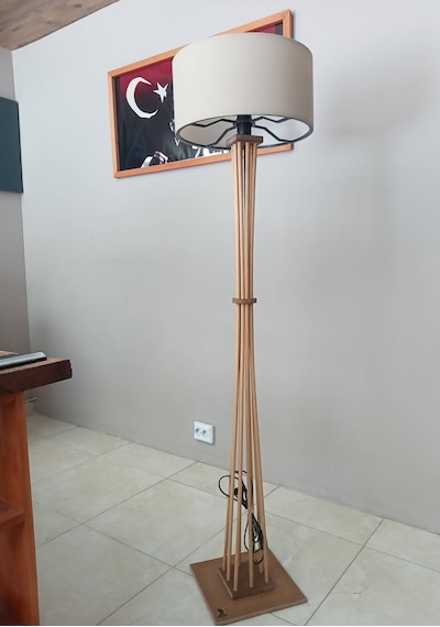 Doğal Ahşap Lambader-bej Başlıklı Anahtar Kablolu Köşe Lambası