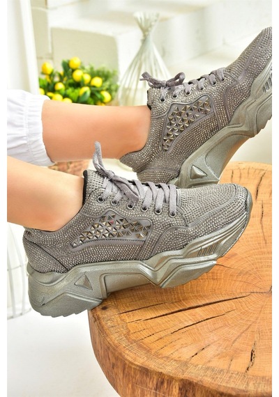Fox Shoes Platin Metal Taş Detaylı Kadın Spor Ayakkabı M444302814 Platin
