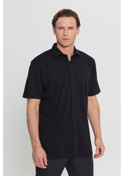AC&Co / Altınyıldız Classics Erkek Sıyah Pamuklu Comfort Fit Rahat Kesim Klasik Yaka Örme Gömlek Siyah