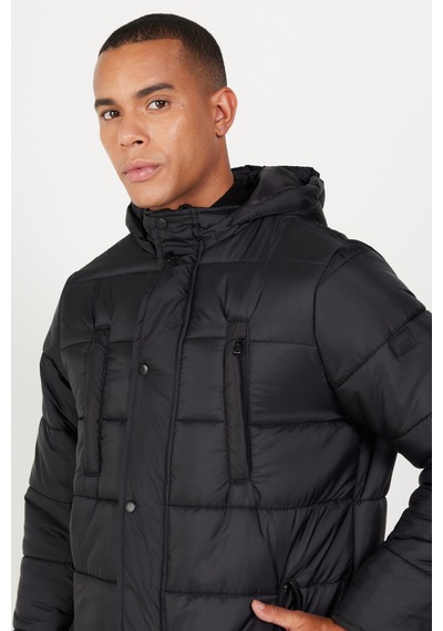 Ac&Co / Altınyıldız Classics Erkek Siyah Standart Fit Normal Kesim Dik Yaka Dolgulu Outdoor Şişme Kaban Mont 4A0723100201Syh50 Siyah Ac&Co / Altınyıldız Classics Erkek Siyah Standart Fit Normal Kesim Dik Yaka Dolgulu Outdoor Şişme Kaban Mont 4A0723100201Syh50 Siyah