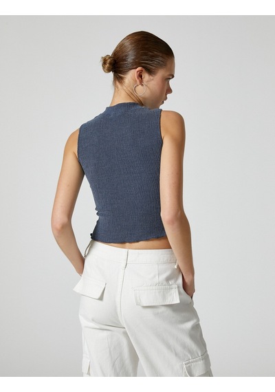Koton Crop Dik Yaka Atlet Slim Fit Viskoz Kumaş Karışımlı Mavi 4sal30046ık 4SAL30046IK624 Mavi