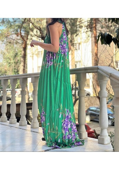 Lasorella Butik Yeşil Çiöek Desenli Astarsız Saten Elbise Yeşil Lasorella Butik Yeşil Çiöek Desenli Astarsız Saten Elbise Yeşil