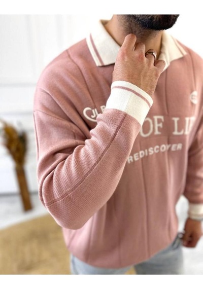 Kazak Oversize Polo Yaka Desenli Triko Yumuşak Dokulu Tüylenmez Salaş Nakış Detaylı Sweatshirt Ekru Kazak Oversize Polo Yaka Desenli Triko Yumuşak Dokulu Tüylenmez Salaş Nakış Detaylı Sweatshirt Ekru