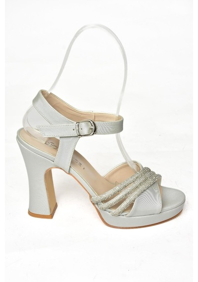 Fox Shoes S246575504 Gümüş Kumaş Kalın Topuklu Kadın Abiye Ayakkabı Gümüş