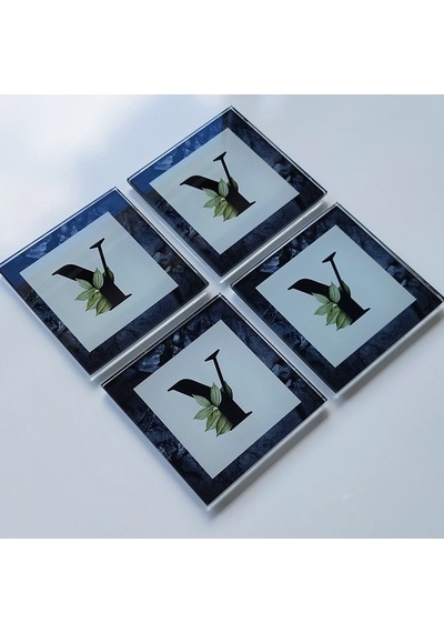 Decorita Cam Bardak Altlığı Y Harfli Tasarım 4'lü Takım 10 x 10 CM Çok Renkli
