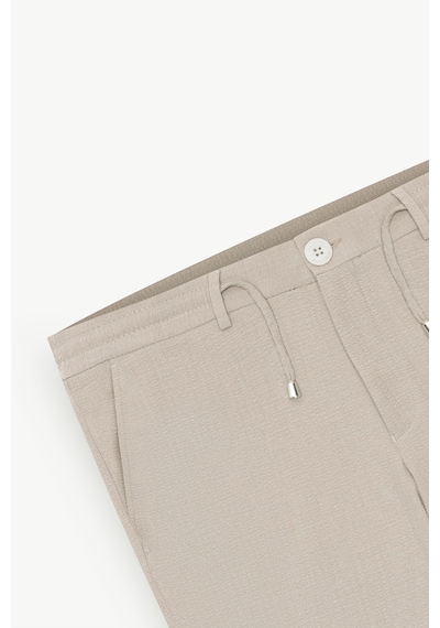 AC&Co / Altınyıldız Classics Erkek Bej Slim Fit Dar Kesim Beli Bağlamalı Yan Cep Gofre Desenli Pantolon Bej
