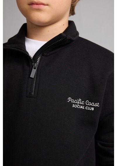 Defacto Regular Fit Yarım Fermuarlı Dik Yaka İçi Yumuşak Tüylü Yazı İşlemeli Sweatshirt Erkek Çocuk H9689a826wnbk81 Siyah-bk81