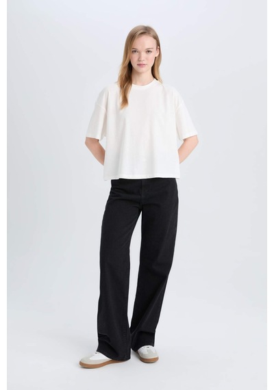 DeFacto Coool Loose Fit Bisiklet Yaka Basic Düz Kalın Kumaş Kısa Kollu Beyaz Tişört E0291AX25SMWT32