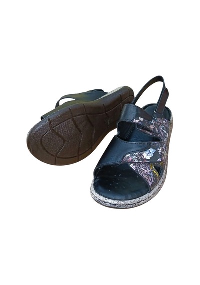 Castle Black 22383 Kadın Hakiki Deri Comfort Sandalet Siyah Siyah