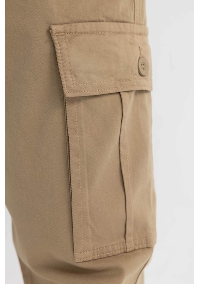 DeFacto Gabardin Pantolon Kargo Cepli Düz Paça B6366AX24SPBG220 Bej DeFacto Gabardin Pantolon Kargo Cepli Düz Paça B6366AX24SPBG220 Bej