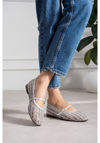 Dabab Shoes Rıvena Kadın Gümüş Tül Üzeri Nakış Detaylı Kare Burun Üstten Bantlı Düz Taban Mary Jane Babet