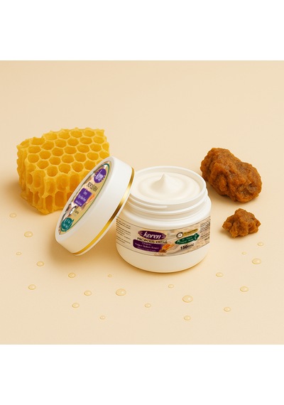Propolis Yoğun Nemlendirici Ve Onarıcı Krem 150 Ml