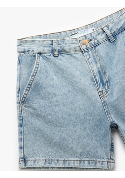 Koton Pamuklu Chino Cepli Rahat Kalıp Düğmeli Mini Denim Şort Bleach 5sal40313md Açık Mavi Koton Pamuklu Chino Cepli Rahat Kalıp Düğmeli Mini Denim Şort Bleach 5sal40313md Açık Mavi