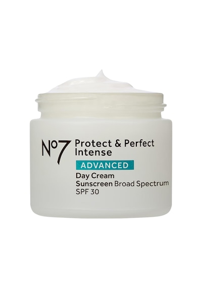 No7 Protect & Perfect Gündüz Kremi SPF30 50 ML