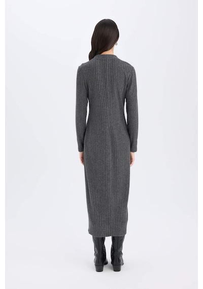 DeFacto Bodycon Vücudu Saran Basic Düz V Yaka Düğmeli Fitilli Kaşkorse Midi Uzun Kollu Elbise B3261AX24WNAR208 Antrasit DeFacto Bodycon Vücudu Saran Basic Düz V Yaka Düğmeli Fitilli Kaşkorse Midi Uzun Kollu Elbise B3261AX24WNAR208 Antrasit