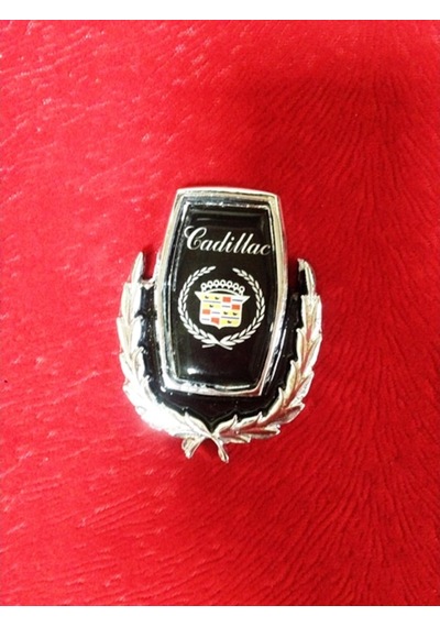 Metal Arma Cadillac