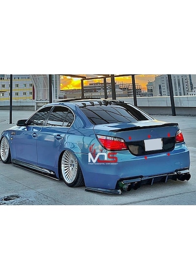Bmw E60 M5 Uyumlu Kare Plakalık Arka Fiberglass Boyasız