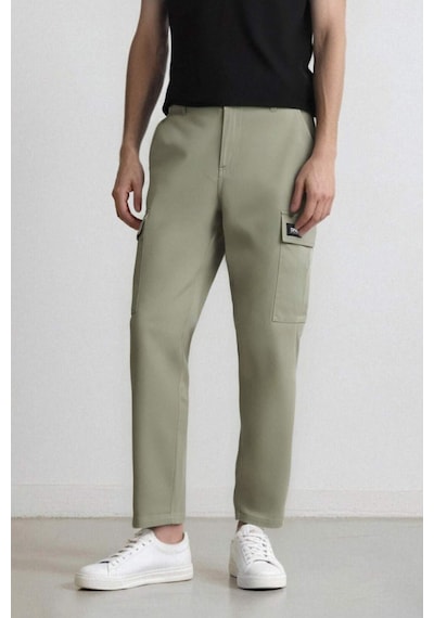 DeFacto Relax Fit Rahat Kesim Yazlık Pantolon Kargo Cepli Düz Paça D5967AX25SPKH442