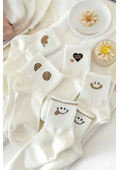 Hitit Socks Kadın 5 Çift Premium Kalite Gülen Surat Ve Kalp Desenli Kısa Soket Çorap beyaz Hitit Socks Kadın 5 Çift Premium Kalite Gülen Surat Ve Kalp Desenli Kısa Soket Çorap beyaz