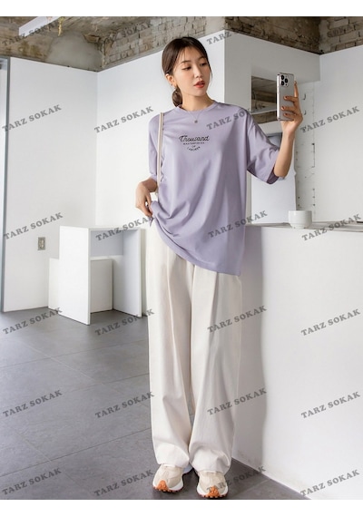 Flood Of Style Unisex Bay Harfli Grafik Düşük Omuzlu Tişört Kod-1386 Mor