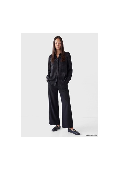 LC Waikiki Alıta Cıty Farkıyla Lcw Everyday Siyah Desenli Kadın Gömlek Siyah - 931519433 Siyah LC Waikiki Alıta Cıty Farkıyla Lcw Everyday Siyah Desenli Kadın Gömlek Siyah - 931519433 Siyah