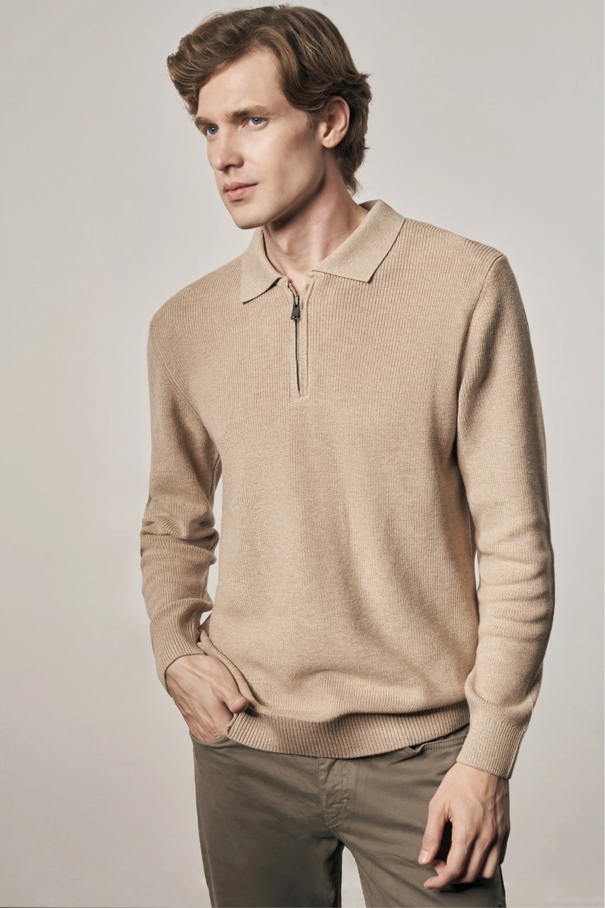 İmza Koyu Bej Fermuarlı Polo Yaka Uzun Kol Cepsiz Comfort Fit Casual Pamuklu Triko Kazak 1012255202 Açık Bej İmza Koyu Bej Fermuarlı Polo Yaka Uzun Kol Cepsiz Comfort Fit Casual Pamuklu Triko Kazak 1012255202 Açık Bej
