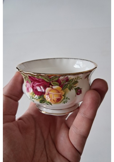 Old Country Roses Bone China England Antika Şekerlik 9.5 Cm 160 Ml Sarı